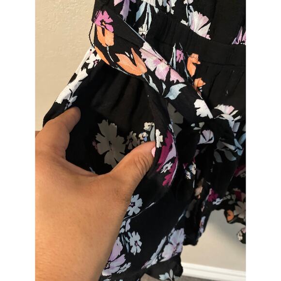Loft Floral Ruffle Romper Size Small - Picture 5 of 9